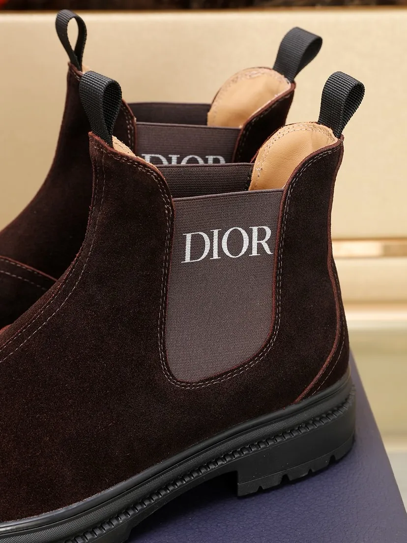 Men's men's shoes 💰P500💰[Dior] Dior ✨ is online at the same time 👏 This casual sneaker is a new product in the series and continues Di*r's classic style. The upper is made of original first-layer cowhide, paired with a textured outsole, and the brand's iconic details are on the side openings to enhance the style. Fashionable and versatile. Create a casual look. Size: 38-44 (45 customized)